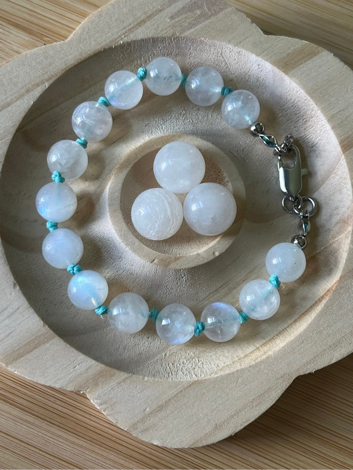 Rainbow moonstone bracelet, hand knotted with high-quality 8-9mm beads!
