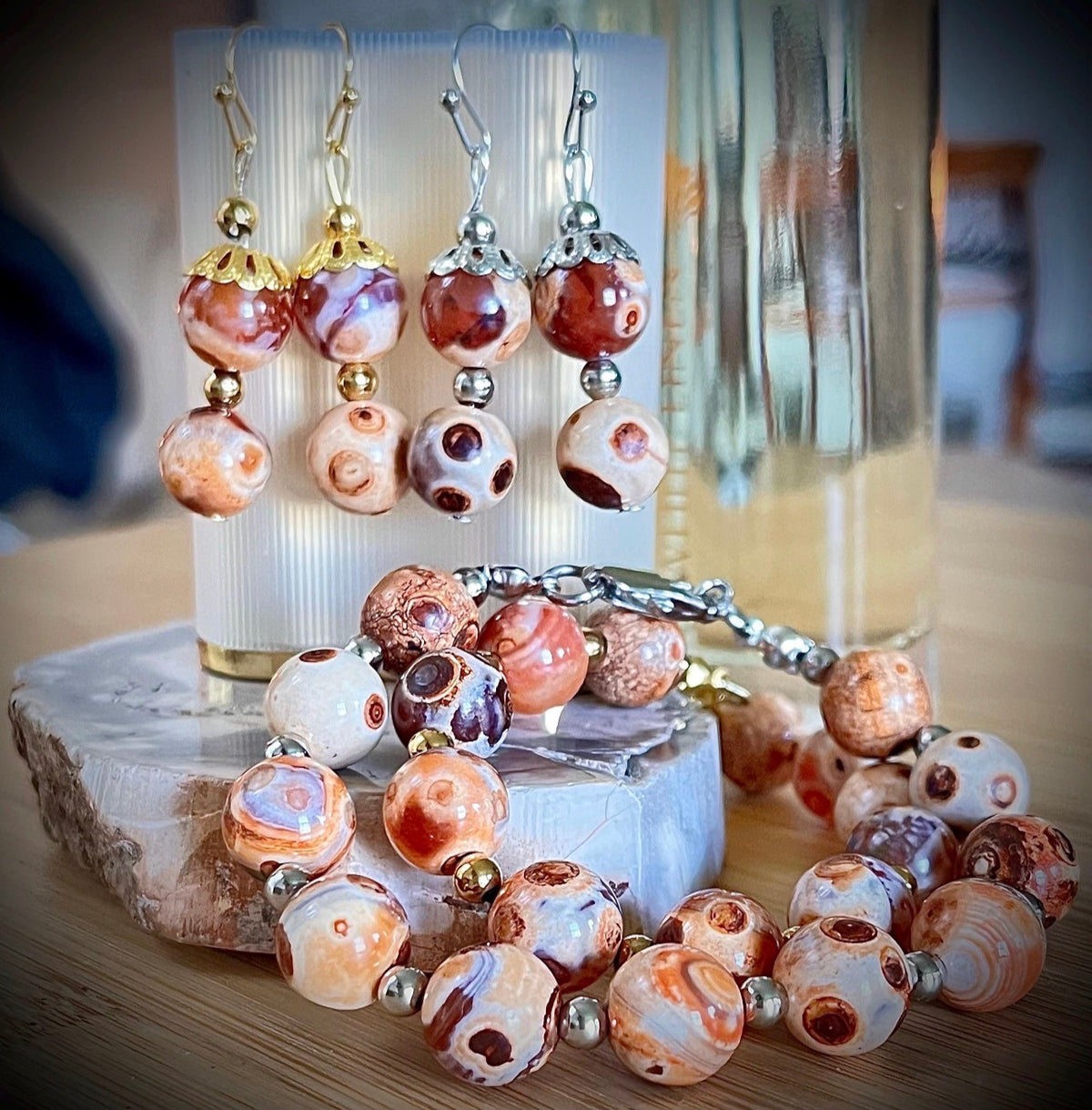 The “Pumpkin Spice Latte” fire agate bracelet joins the Holiday Collection lineup! It’s perfect for autumn, Halloween AND Thanksgiving!