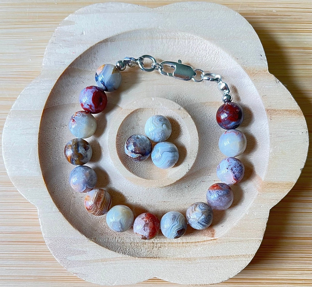 Mexican crazy lace agate bracelet/10mm Laguna lace agate with crisp strata patterns and earth tones! Nature’s creative power at its finest!