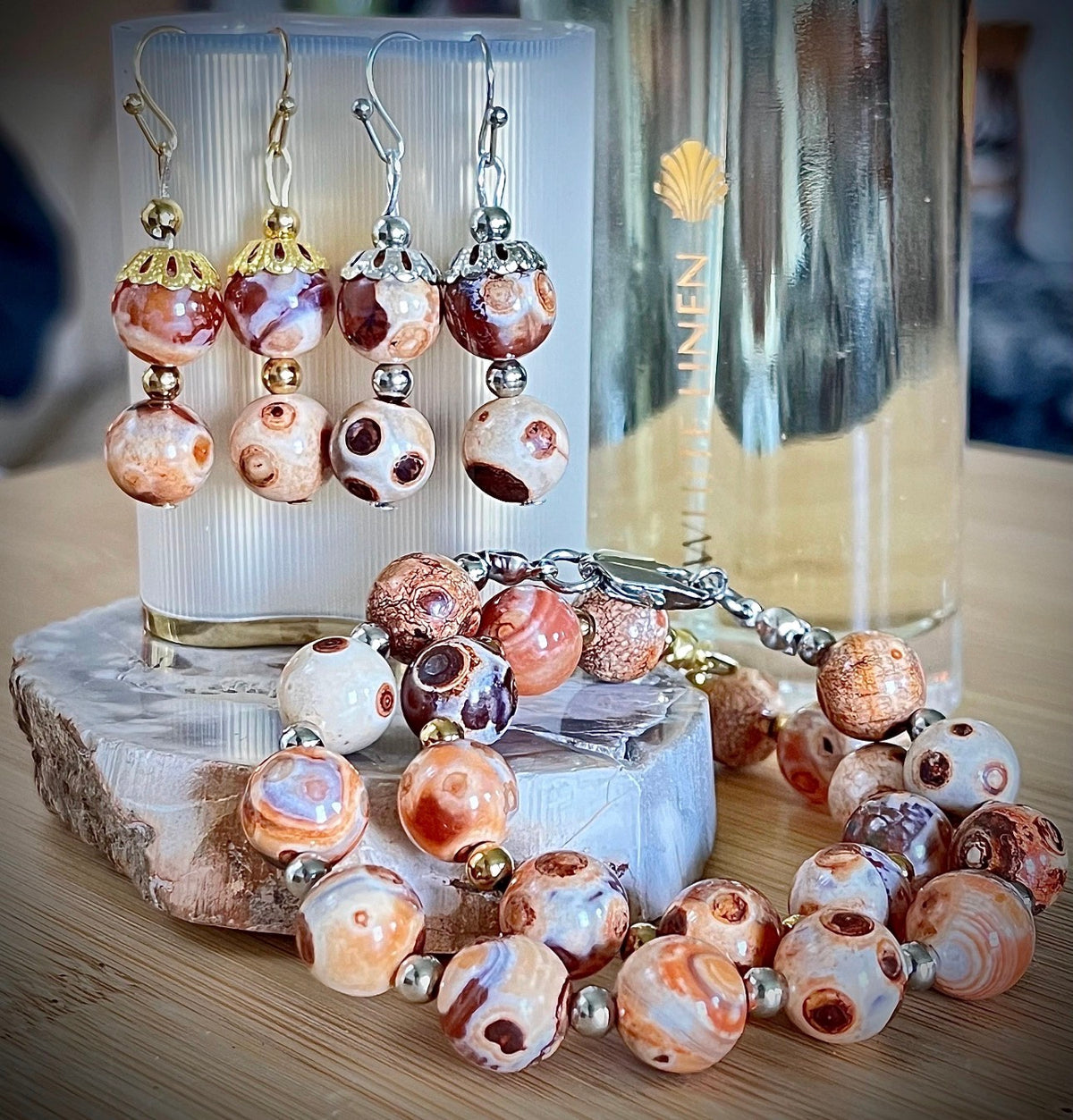 The “Pumpkin Spice Latte” fire agate bracelet joins the Holiday Collection lineup! It’s perfect for autumn, Halloween AND Thanksgiving!