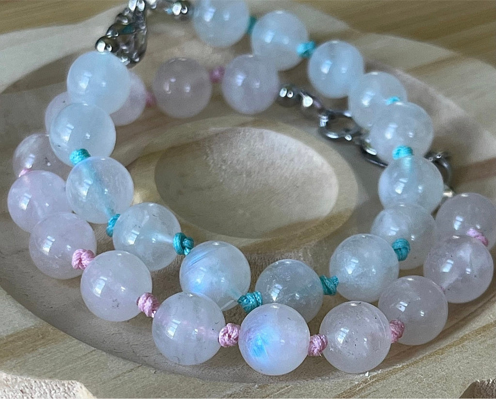 Rainbow moonstone bracelet, hand knotted with high-quality 8-9mm beads!