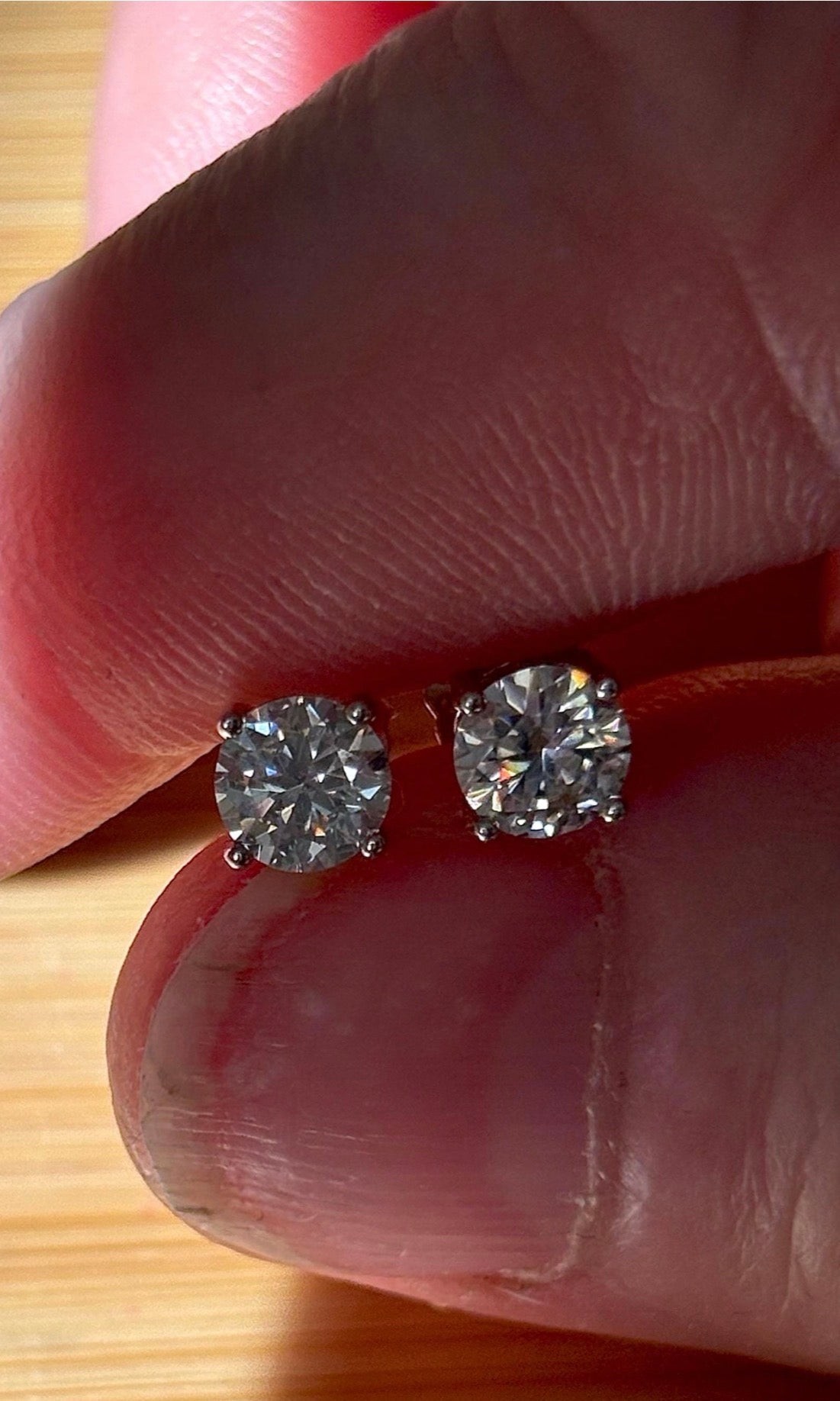 1ctw certified Moissanite studs, D-color and VVS1 clarity! Small in size, substantial in sparkles! Perfect for second piercings or youths!