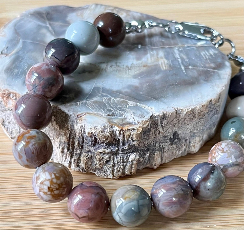 Alashan agate bracelet. AAA semiprecious Alashan agates with silvery or golden stainless steel hardware! The treasures of the Gobi Desert!