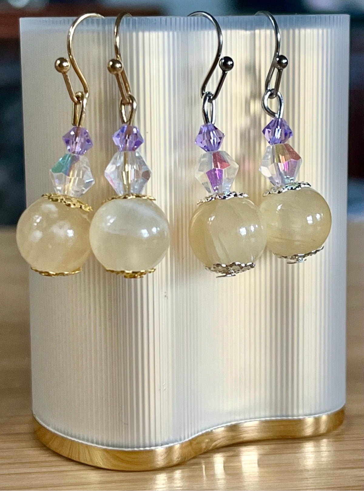 Silky yellow quartz bracelet. Chatoyant 10mm buttercream quartzite (AKA silk jade) hand-knotted bracelet with METALLIC string!