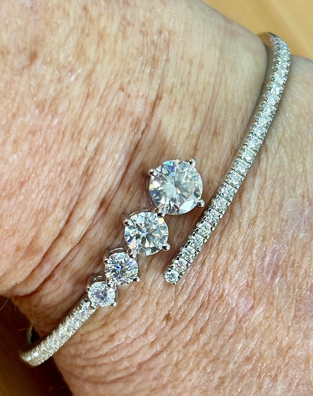 My EXCLUSIVE Moissanite and 935 Argentium silver bracelet! A gorgeous 5.79cttw designer bypass bracelet in *genuine* 935 Argentium silver and 18k gold!