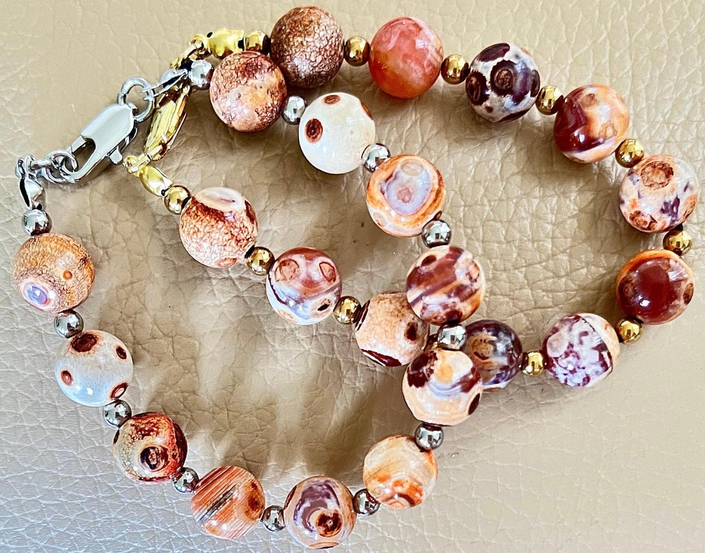 The “Pumpkin Spice Latte” fire agate bracelet joins the Holiday Collection lineup! It’s perfect for autumn, Halloween AND Thanksgiving!