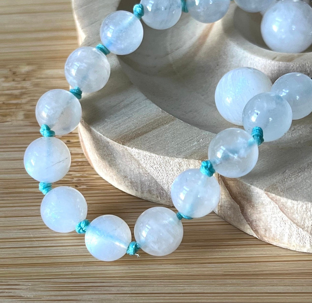 Rainbow moonstone bracelet, hand knotted with high-quality 8-9mm beads!