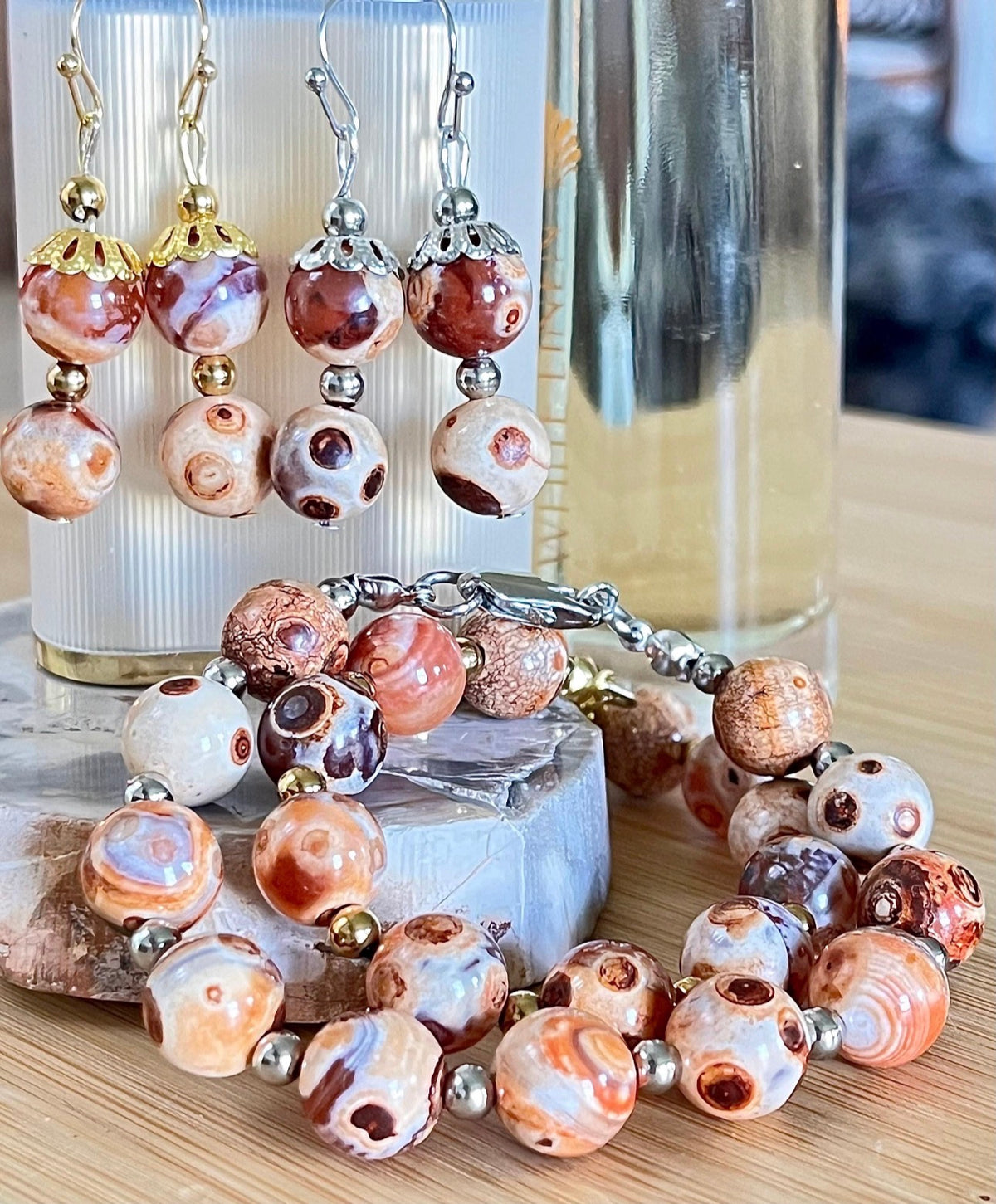 The “Pumpkin Spice Latte” fire agate bracelet joins the Holiday Collection lineup! It’s perfect for autumn, Halloween AND Thanksgiving!